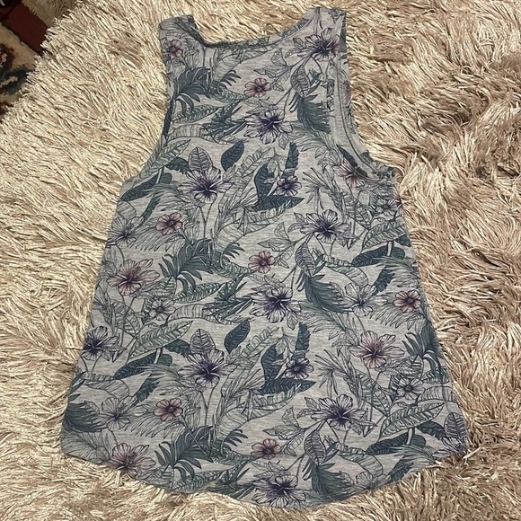 AMERICAN Eagle Outfitters Soft & Sexy Gray Tank Top - Picture 6 of 6